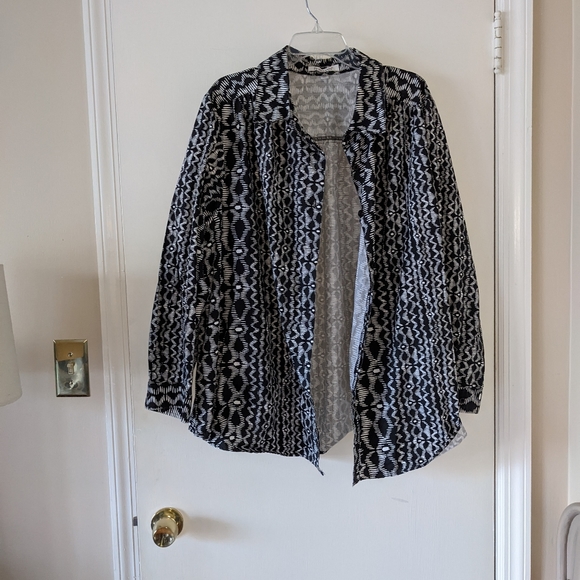 Roaman's Button Down Blouse 2X - Picture 2 of 9